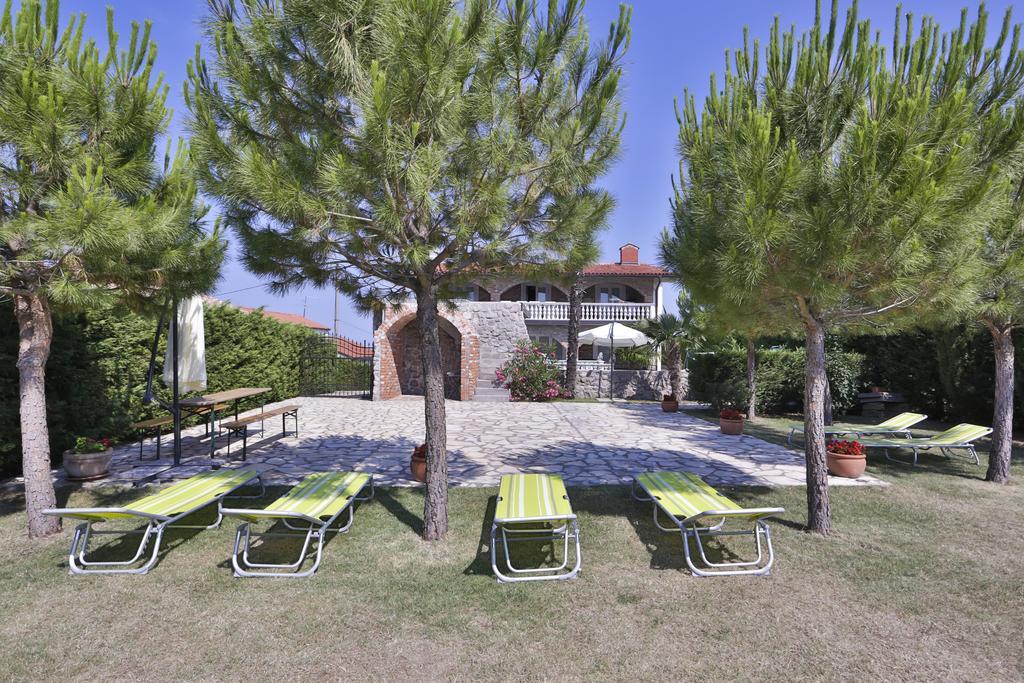 Bed and Breakfast Casa Oasa Marezige Exterior foto